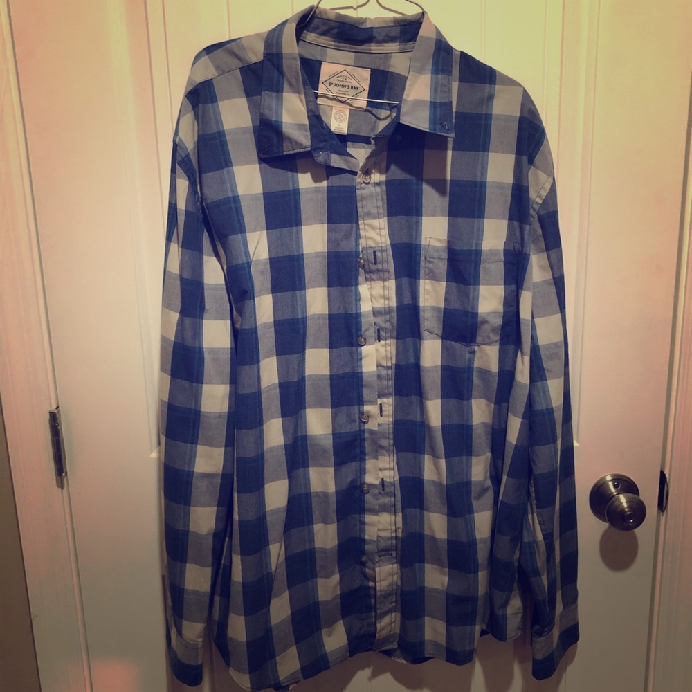 St. John’s Bay Men’s XL long sleeved button up - Picture 1 of 2